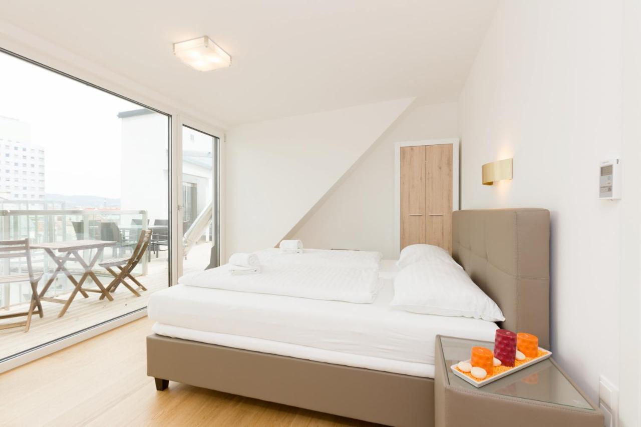 Apartament Riverside Residences