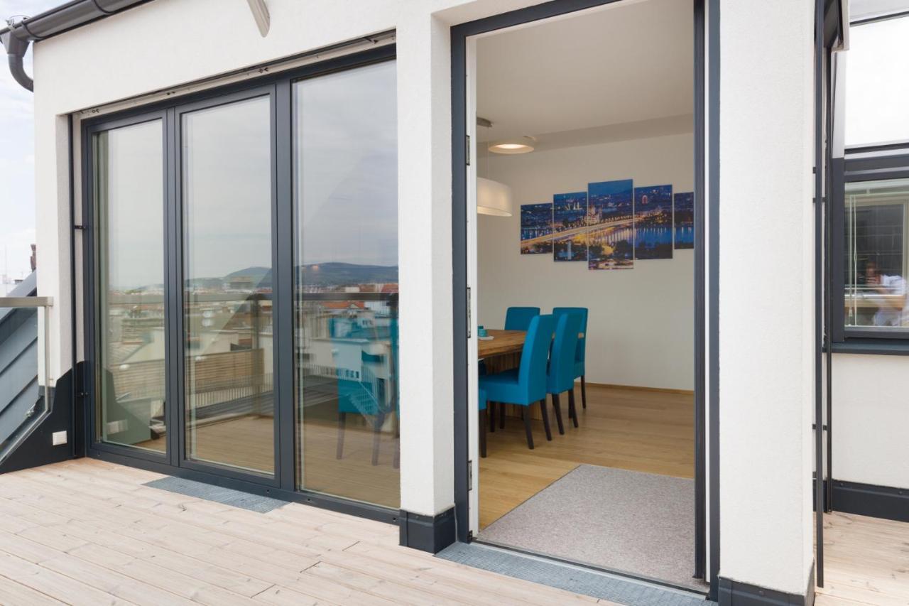 Riverside Residences Apartament